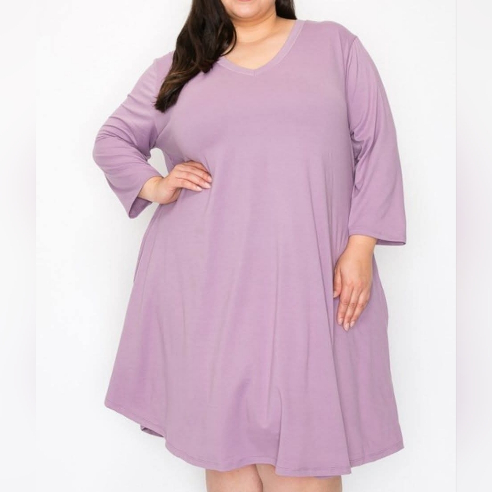 New Curvy Lovey Lavender ¾ Sleeve Dress